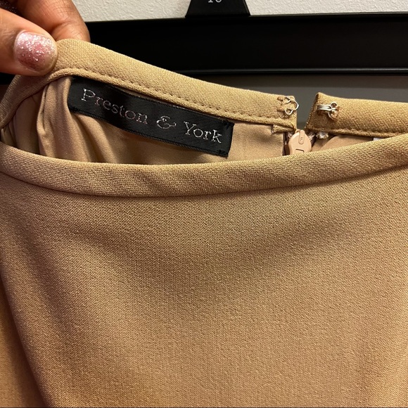 Tan kick pleat skirt - Picture 3 of 6